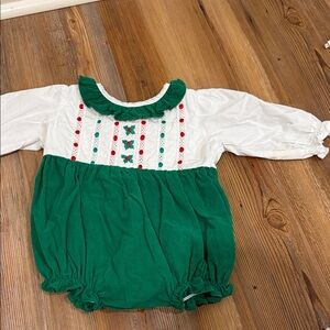 Busy Bees Christmas Bubble